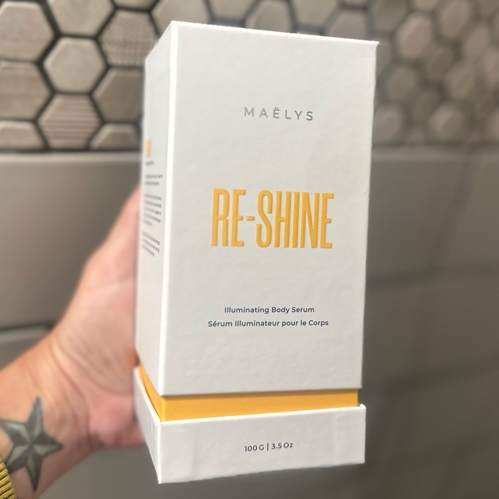 NIB RE-SHINE Illuminating Body Serum by Maelys